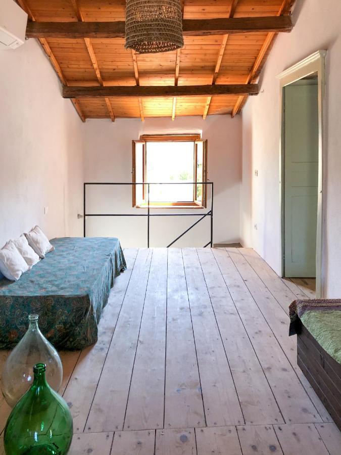 Beni Benius - Typical Restored House In Nurachi Exterior foto